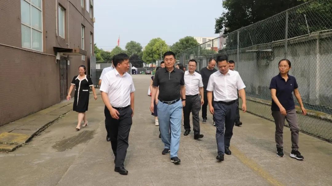 省腾博手机官网集团向导带队调研锦弘集团文印中心保密命题阅卷印制基地